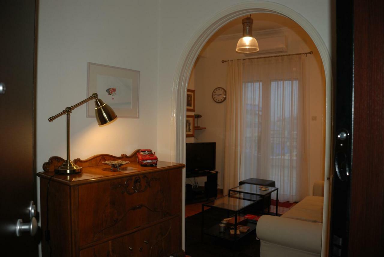 Soulis' Penthouse Near Acropolis Apartment Athens Exterior photo